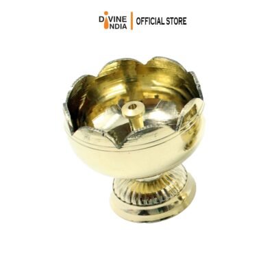 New Brass Lotus Kuber Villaku | Indian Oil Lamp | Indian Prayer & Deepavali Deco | Indian Diya Lamp